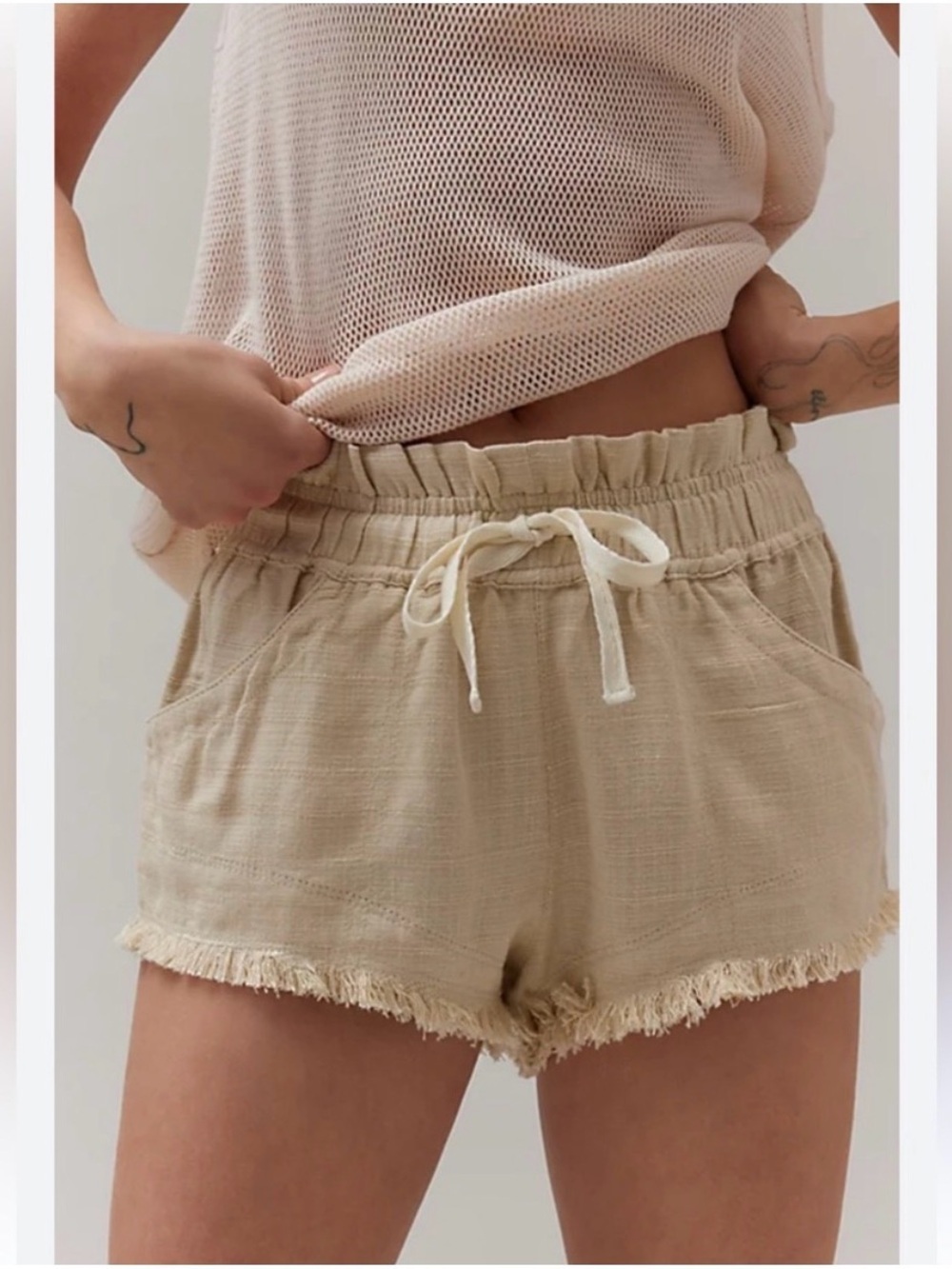 Urban Outfitters BDG Creamy Beige Drawstring Linen Blend Shorts with Frayed Hem